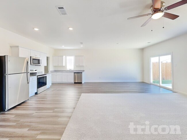 Foto del edificio - 12645 Big Rnch Rd