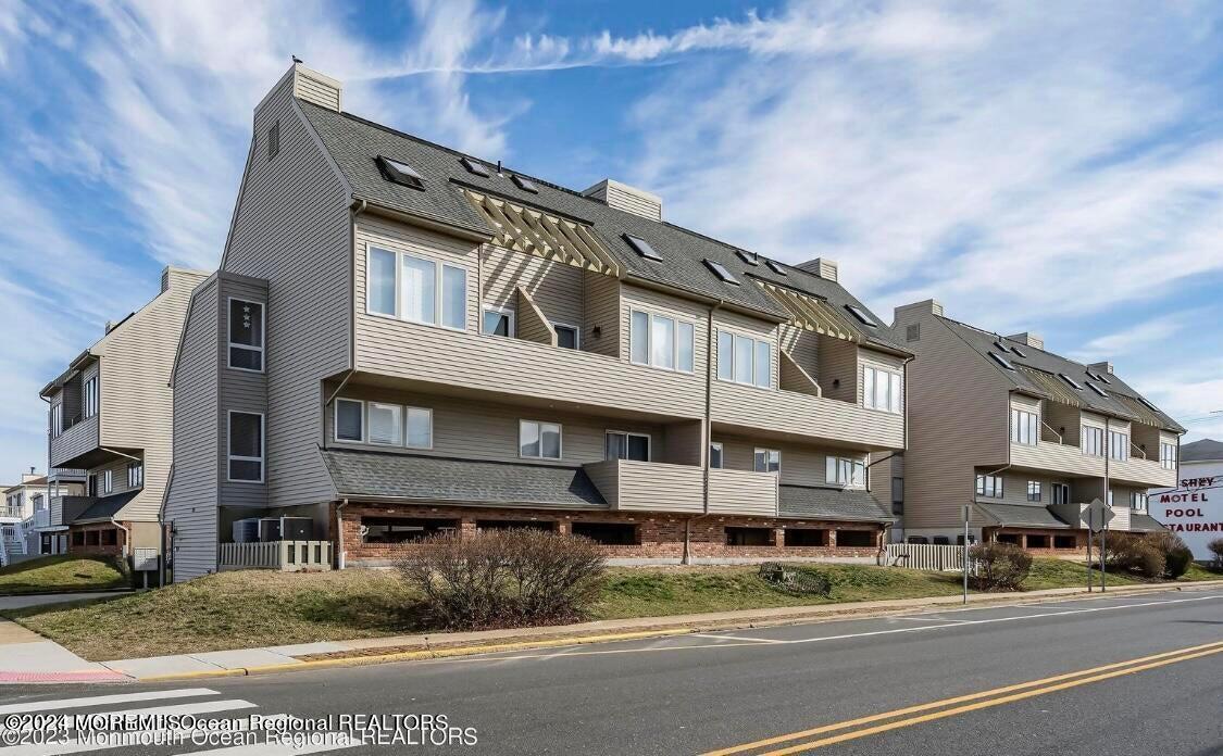 Foto principal - 131 Hiering Ave