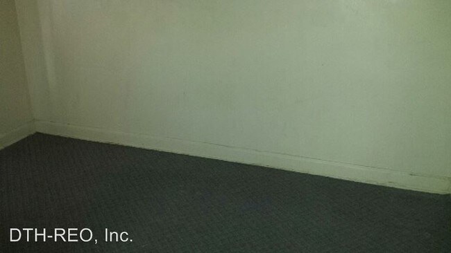 Building Photo - 4310 Beaconsfield St