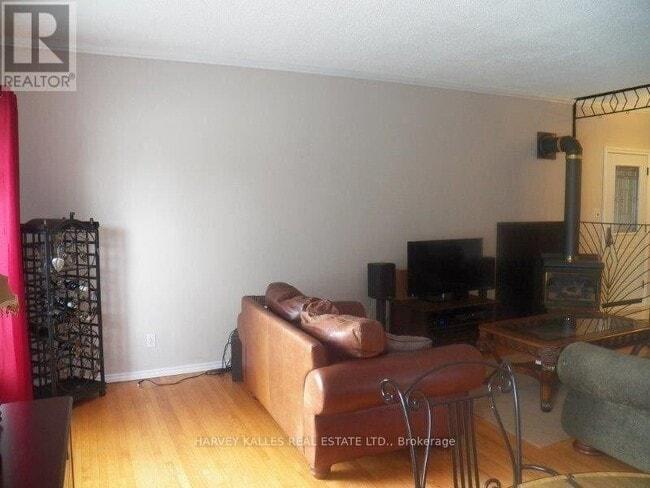 Building Photo - 788 Batory Ave