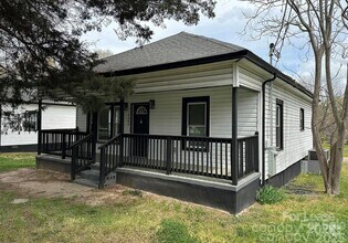 Building Photo - 3342 York Hwy