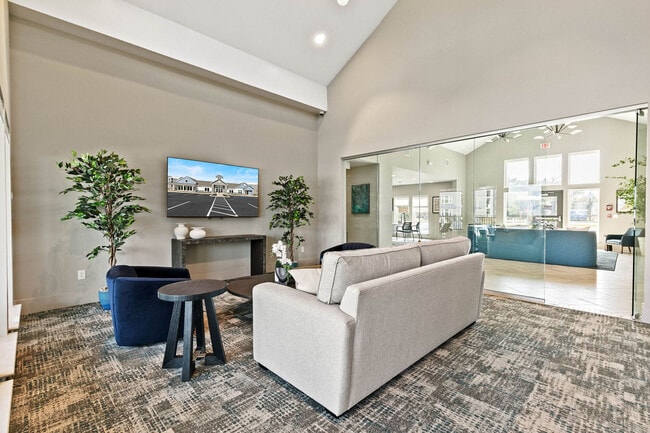 Building Photo - The Edison at the Shores