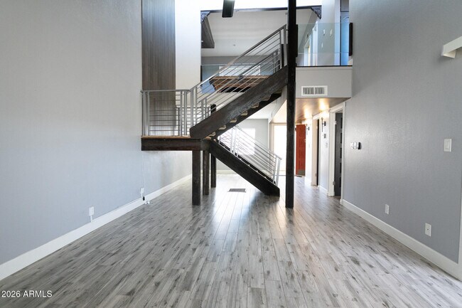 Foto del edificio - 5100 N Miller Rd