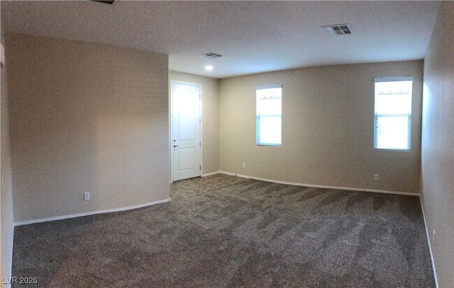 Building Photo - 10625 Mt Jefferson Ave