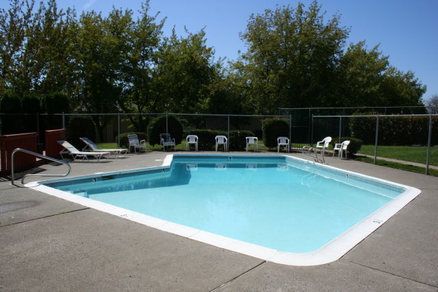 Building Photo - Gardenview Estates