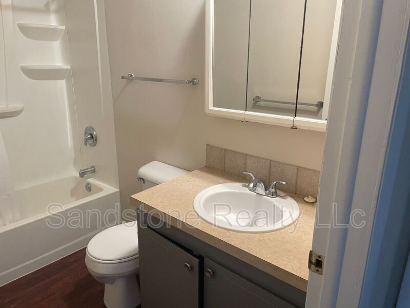 2104 Tower Blvd Unit 103, Lorain, OH 44053 Condo for Rent in Lorain