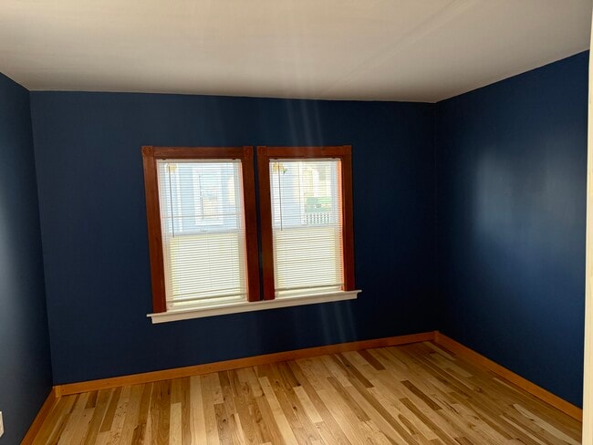 Building Photo - 15 Acorn St