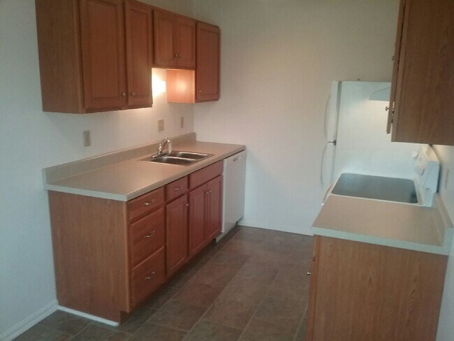 Foto del edificio - 2275 N Cable Rd