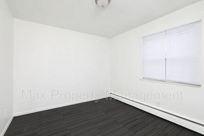 Building Photo - 1809 Arlington Ave