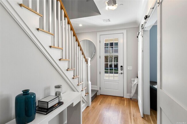Building Photo - 303 Grist Mill Cir