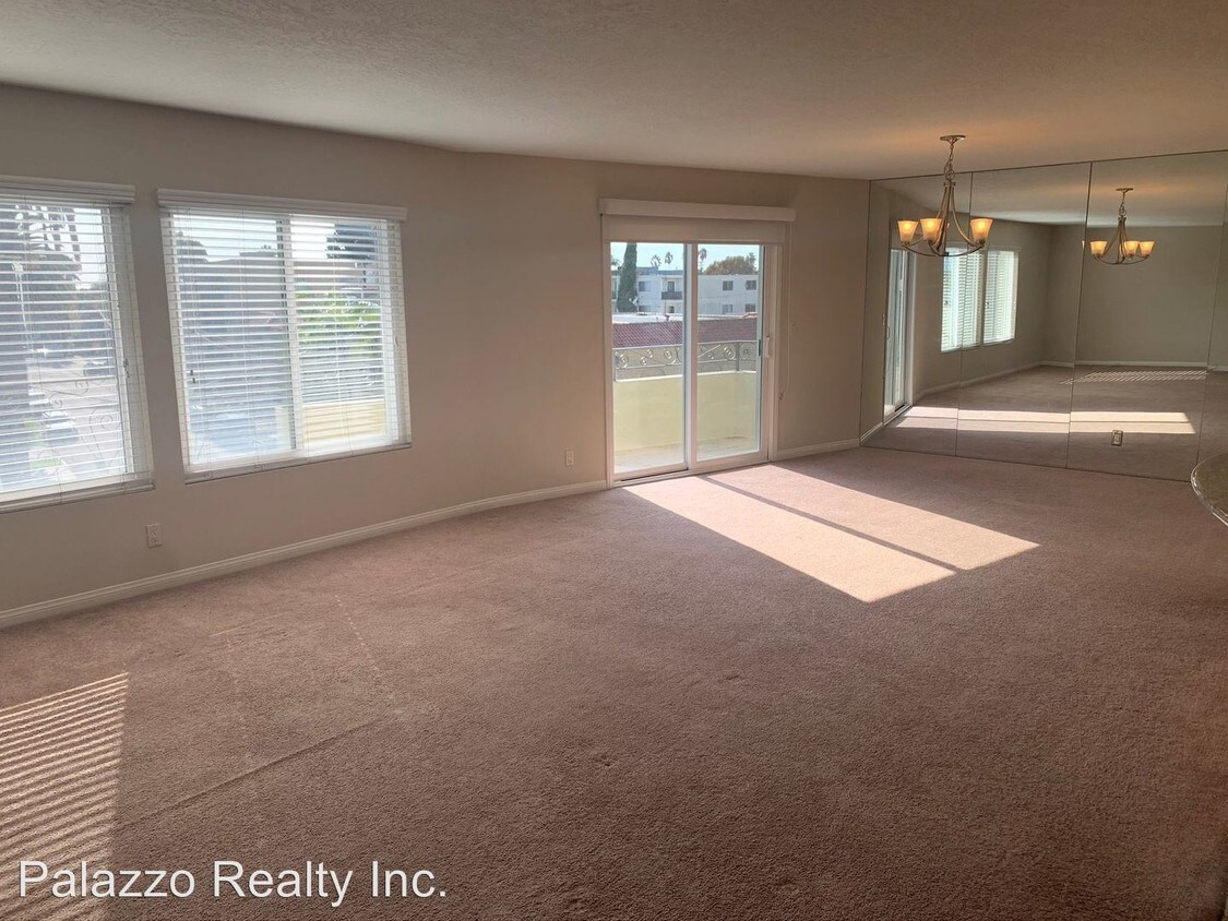 Primary Photo - 3 br, 2 bath House - 3737 E. 2nd St. #301