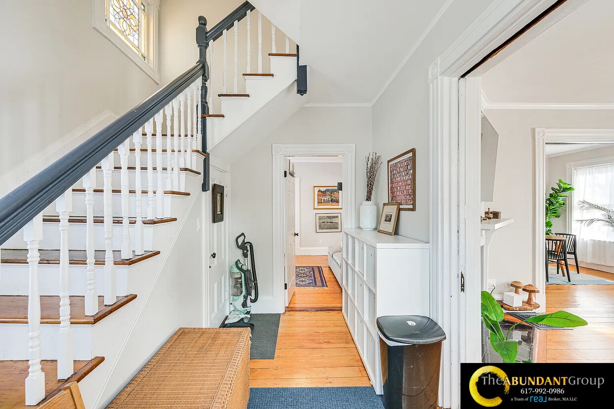 Foto principal - 44 Cottage St