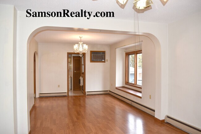 Building Photo - 77 7th St