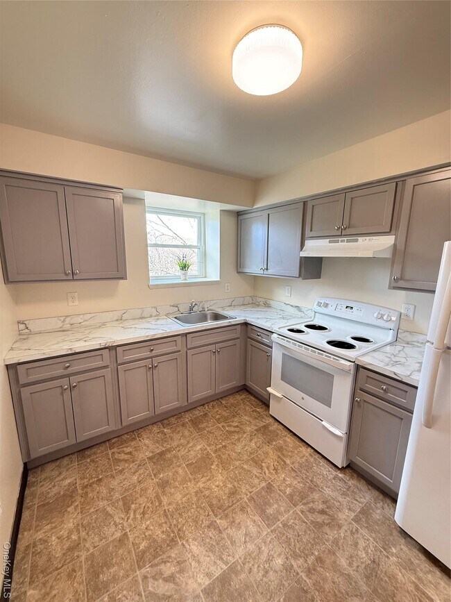 Foto del edificio - 33 Oak St