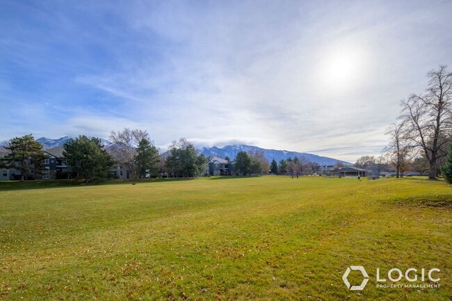 Building Photo - 7808 S 1000 E