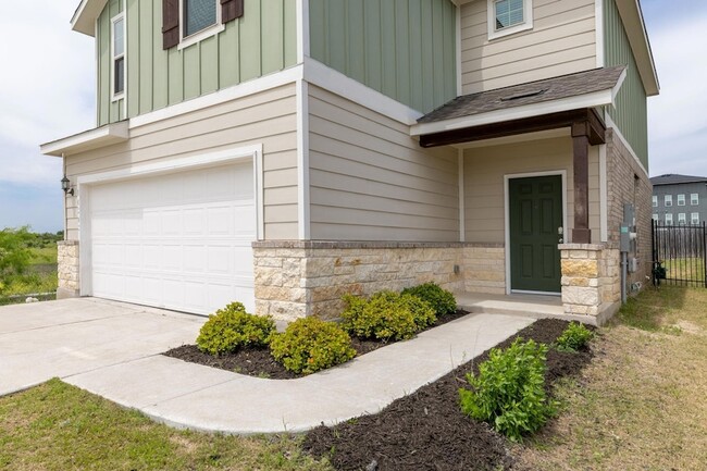Building Photo - 10202 Buckskin Horse Wy