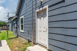 Building Photo - 2801 Virginia St