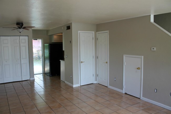 Foto del edificio - 4497 Frankie Ct