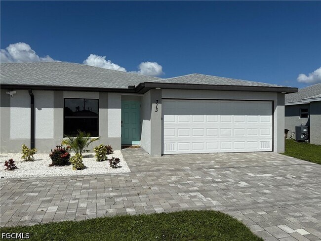 Foto del edificio - 313 SW 47th Terrace