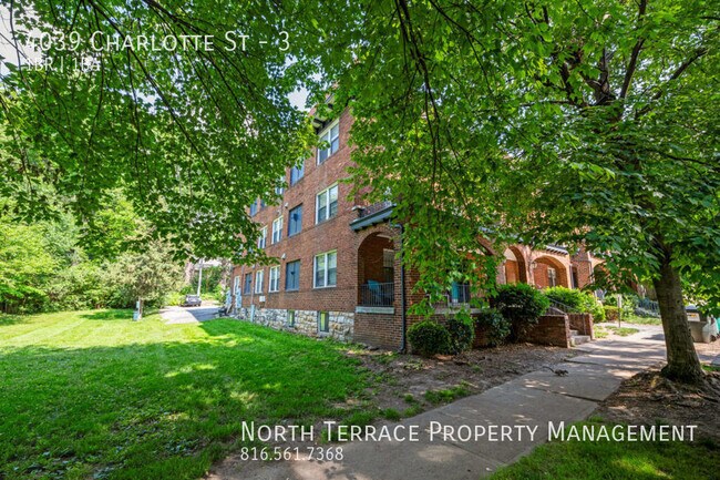 Building Photo - VINTAGE 1BR Apartment - in Historical Hyde...