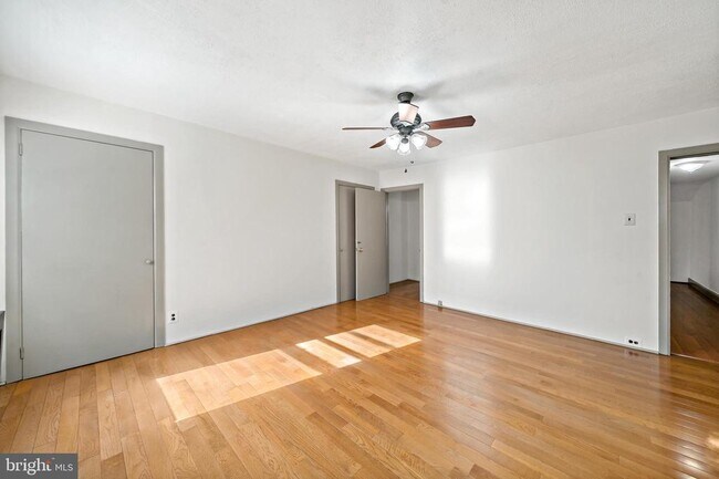 Foto del edificio - 625 Catharine St