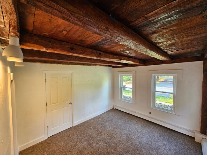 Foto principal - 81 Oak St
