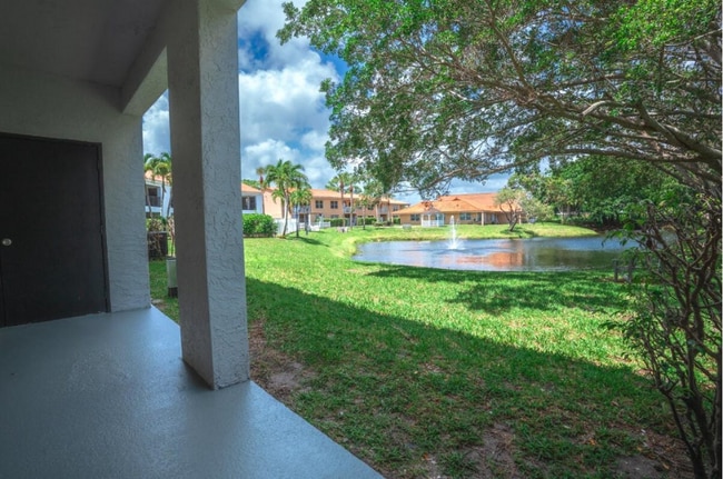 Foto del edificio - 5458 Via Delray Blvd