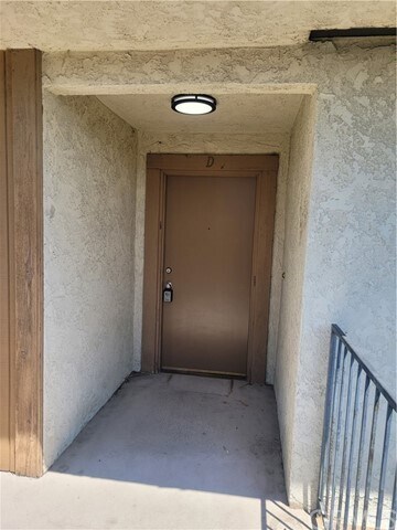 Foto del edificio - 320 W Mountain View Ave