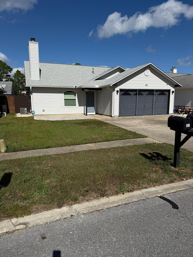 Building Photo - 38 Ruby Cir