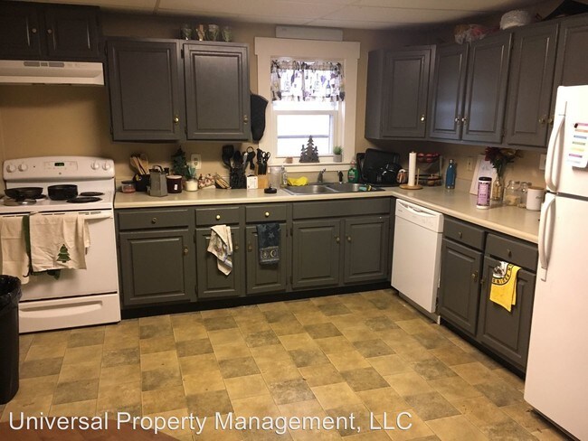 Foto del edificio - 3 br, 1 bath House - 11 Lafayette Street
