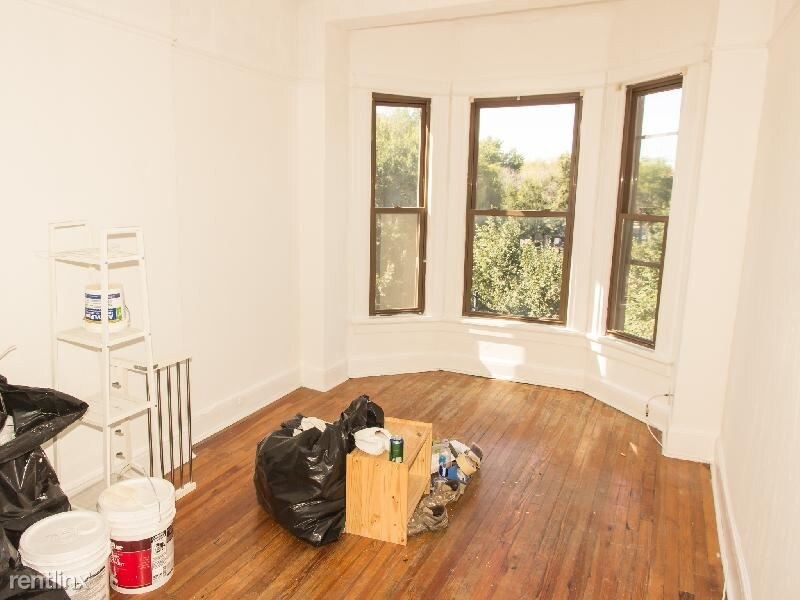 Primary Photo - 1155 W Webster Ave