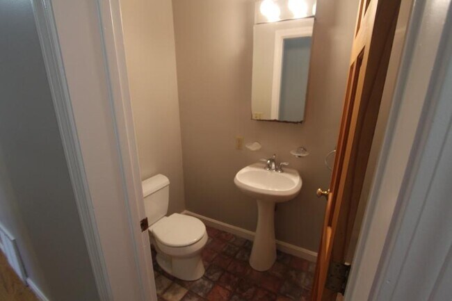 Foto del edificio - 3.0 bedroom in Cambridge Massachusetts 02139