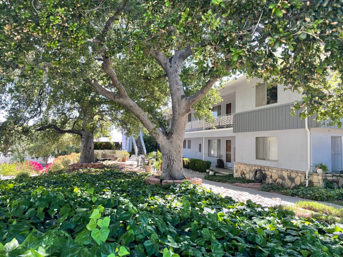 2218 Mira Vista Ave Unit 7, Montrose, CA 91020 2218 Mira Vista Ave