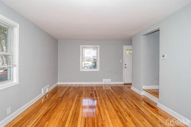 Foto del edificio - 9 MacArthur Dr
