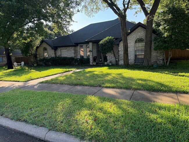 Foto del edificio - 1309 Oak Harbor Blvd