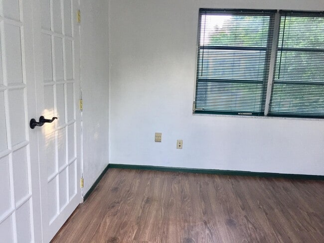 Building Photo - 3743 Woodcock Dr