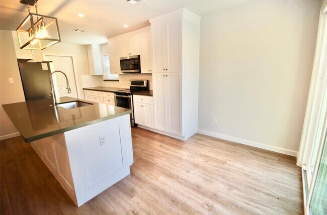 Foto del edificio - 407 Morningside Dr