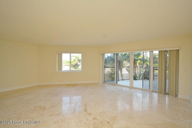 Building Photo - 123 Lancha Cir