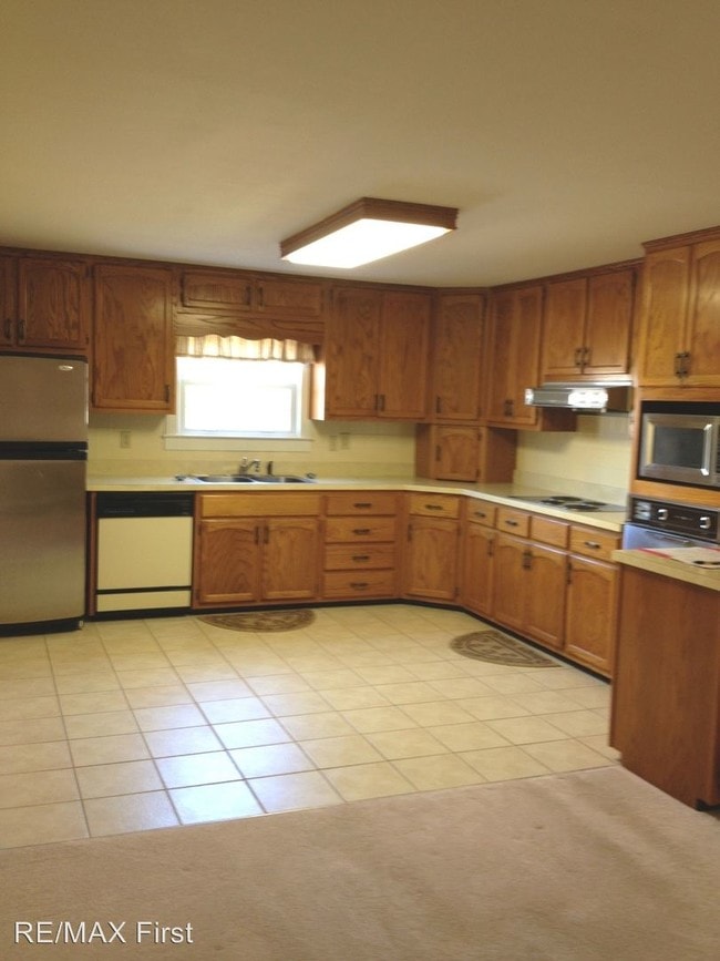 Building Photo - 3 br, 2 bath House - 3204 Morganton Rd.