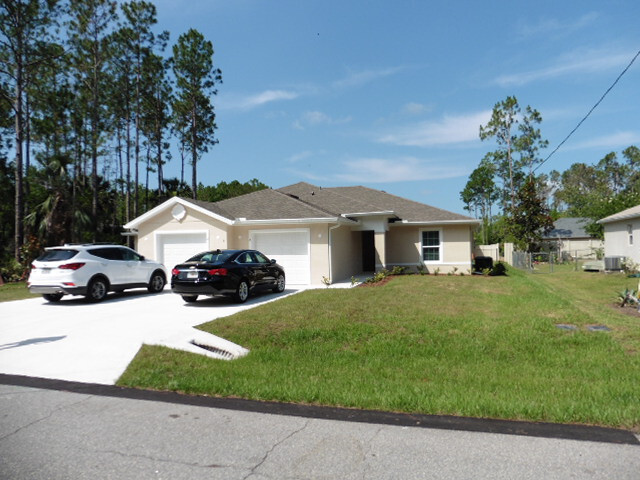 Foto principal - Spacious 3 Bed 2 Bath 1 Car Garage Home fo...