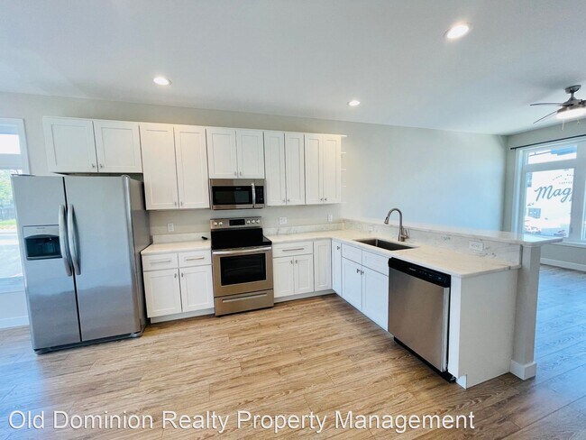 Foto del edificio - 3 br, 3 bath House - 369 N. Liberty Street