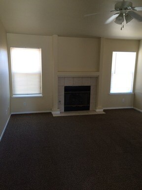 Building Photo - 2069 Las Fresas Way