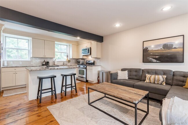 Foto del edificio - 120 Verplanck Ave