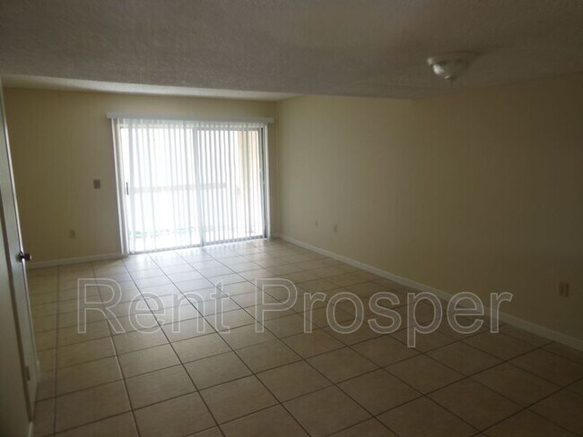 Foto del edificio - 4265 S Semoran Blvd