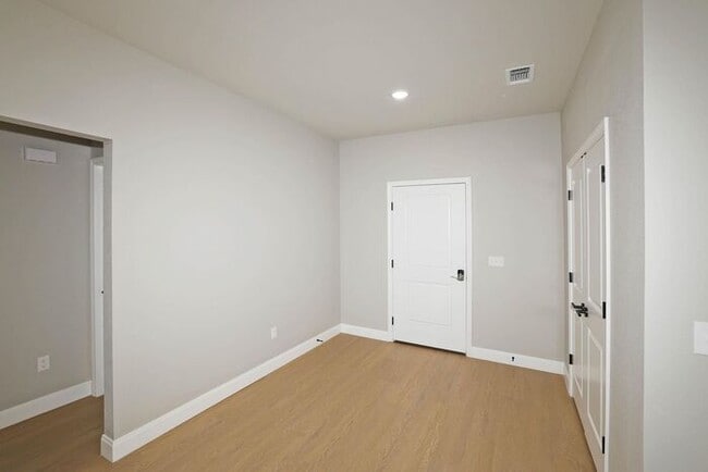 Building Photo - 4709 Scotty Dr