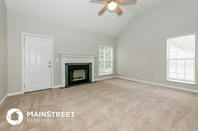 Building Photo - 70 Roundtree Xing