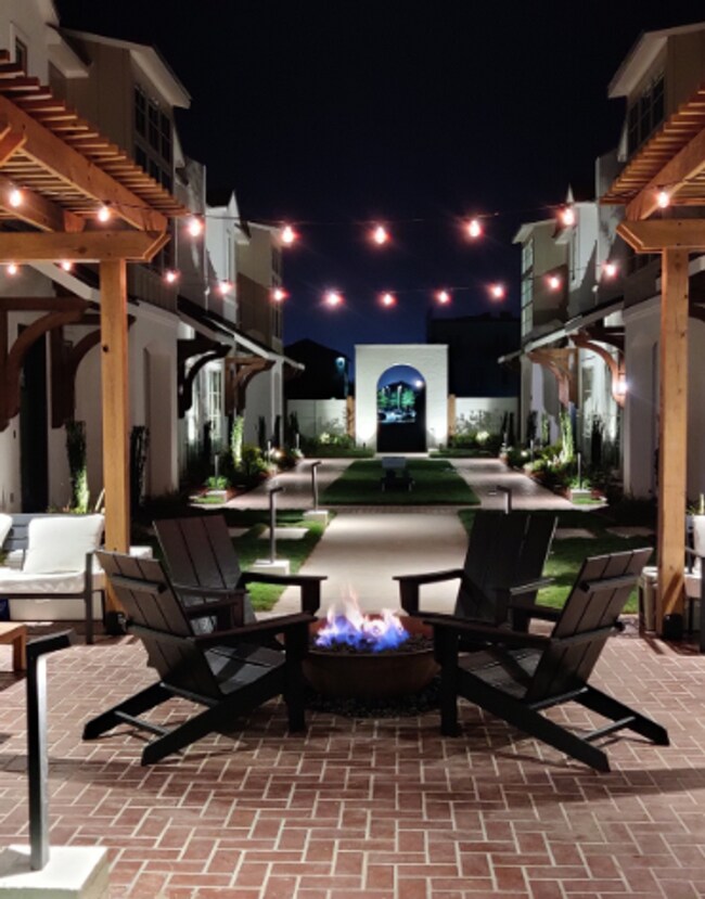 Building Photo - FOR RENT in SUGAR MILL POND!