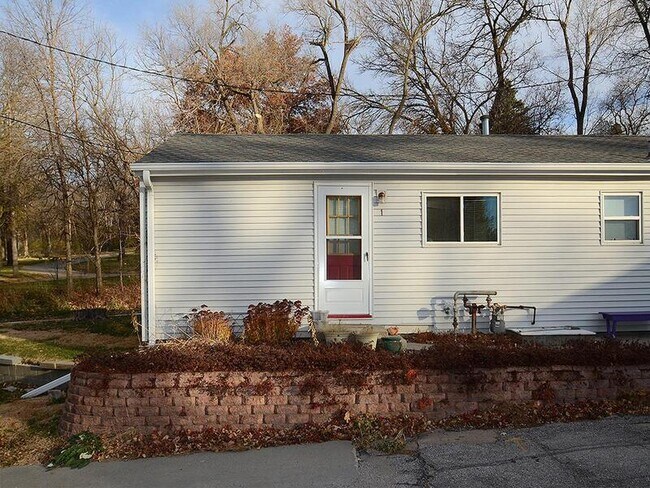 Foto del edificio - 1406 McPherson Av