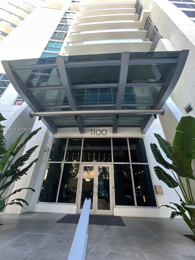 Building Photo - 1100 S Miami Ave