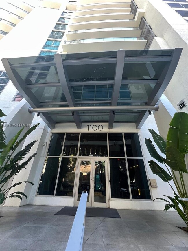 Building Photo - 1100 S Miami Ave
